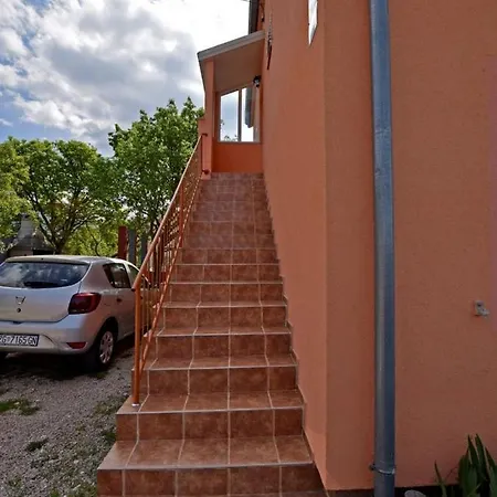 Mari - 30m From The Sea Seline