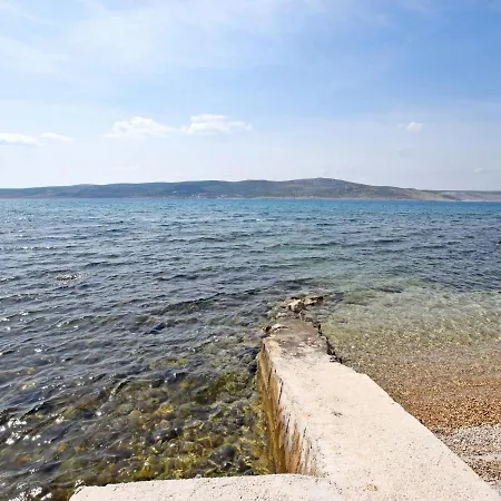 Mari - 30m From The Sea *