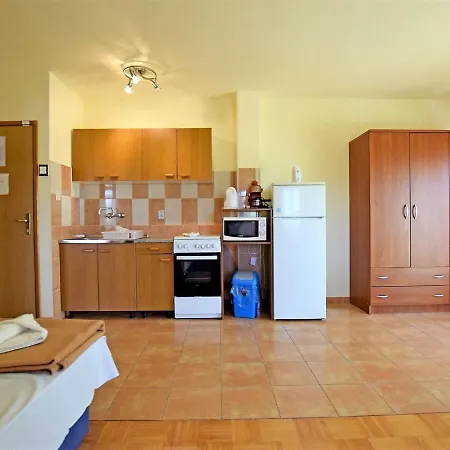 Mari - 30m From The Sea Apartamento